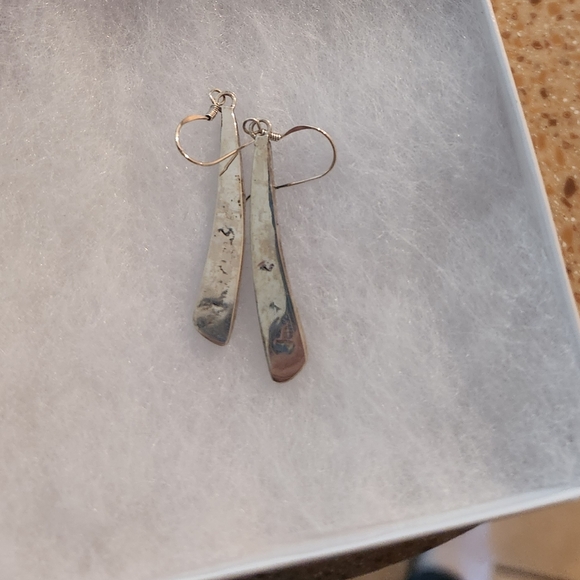 Malachite Inlay Sterling Silver Earrings Handcrafted - Picture 4 of 5